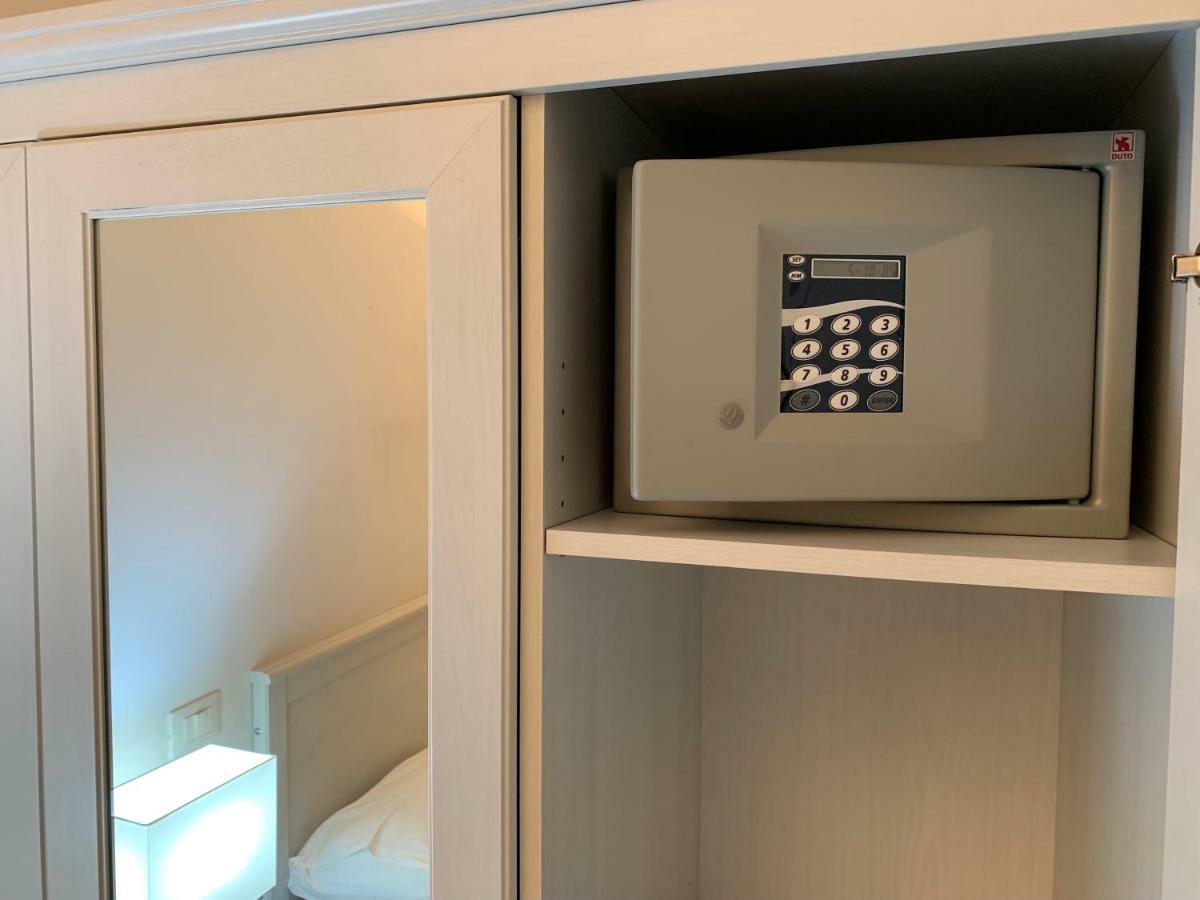 Tiburtina Suites, Casa de hóspedes 2*