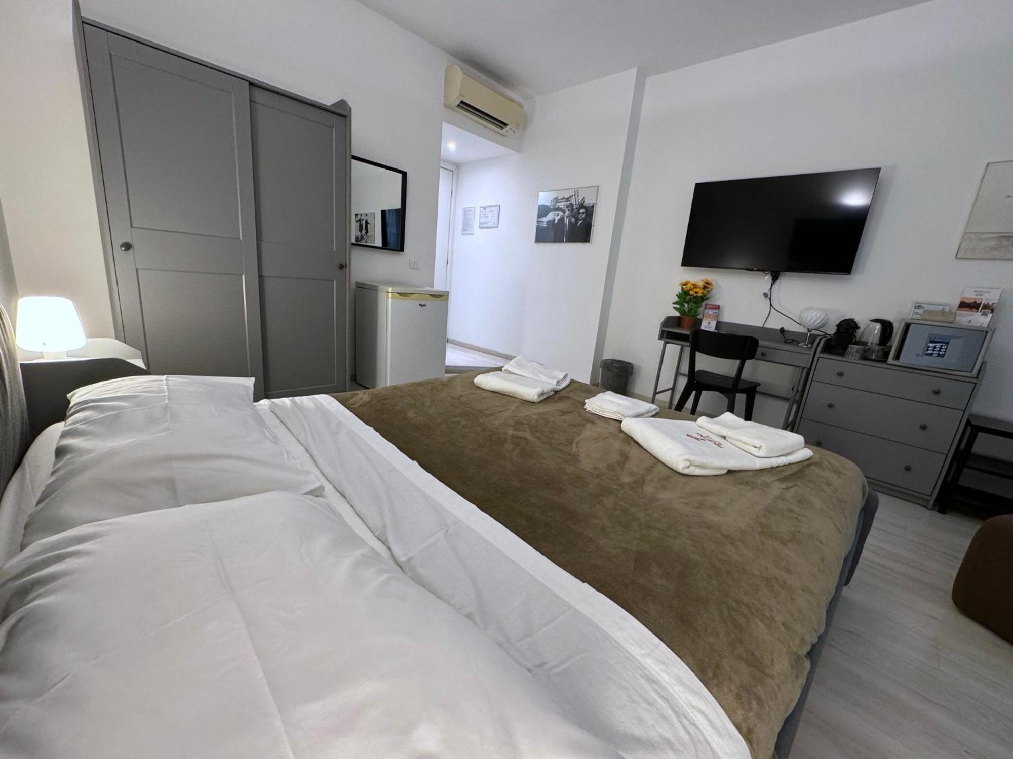 Casa de hóspedes Tiburtina Suites, 2*